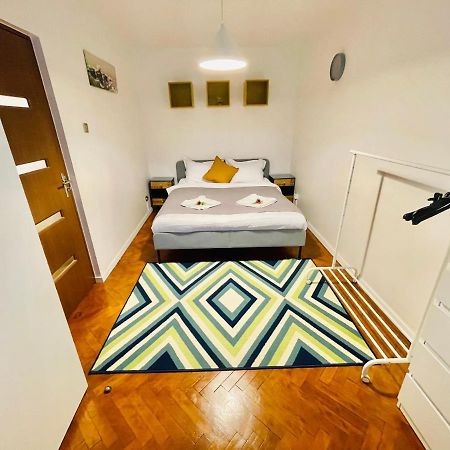 Modern Place To Stay-Self Check-In Nonstop 24H-Wifi Reșița Dış mekan fotoğraf